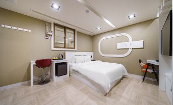 Goseong Zaza - Housity