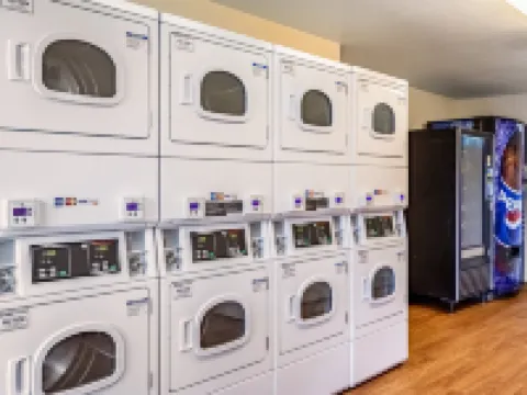 HomeTowne Studios Eugene - Springfield Hotels in Springfield