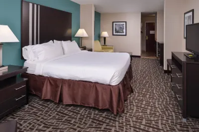 Holiday Inn Express & Suites Youngstown (N. Lima/Boardman) Hotels in Canfield