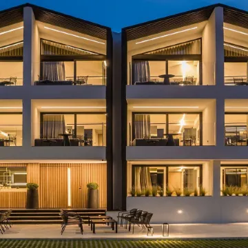 Canale Hotel & Suites