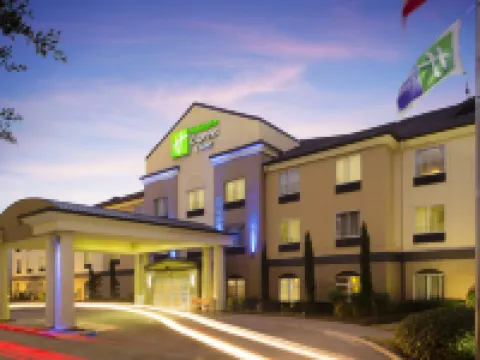 Holiday Inn Express & Suites DFW AIRPORT - GRAPEVINE by IHG Hotels in Grapevine