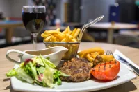 Holiday Inn Express LONDON - WATFORD JUNCTION by IHG - breakfast