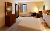 SPOT X Hotel Orlando/Intl Dr by The Red Collection Hotels near Basilica of the National Shrine of Mary, Queen of the Universe