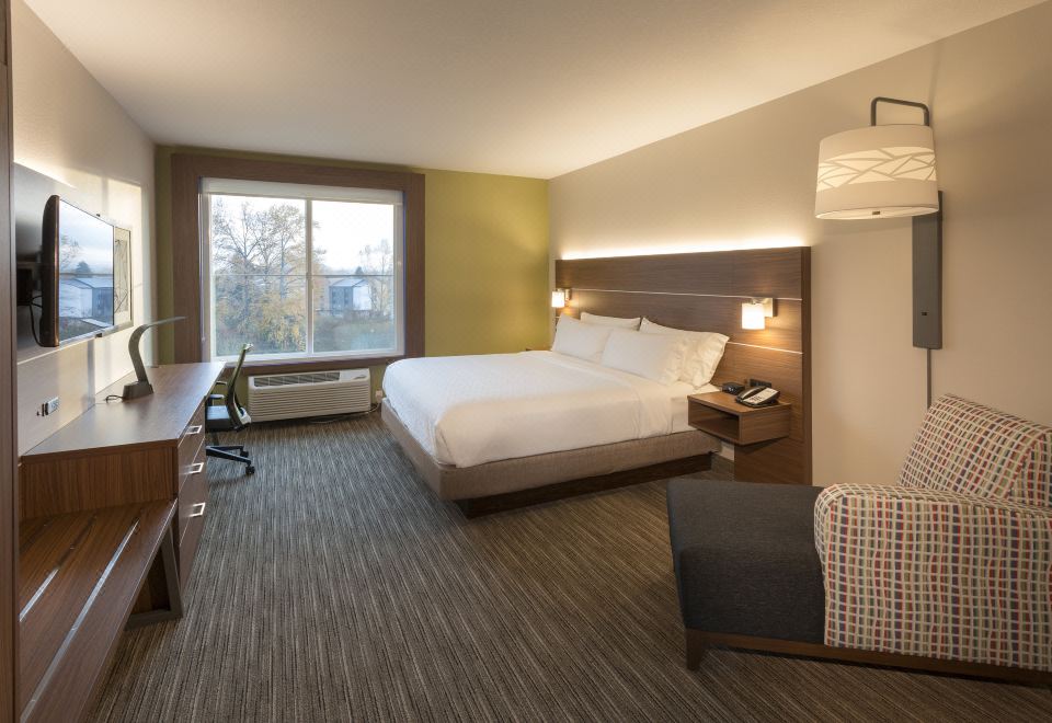 Holiday Inn Express & Suites Seattle South - Tukwila