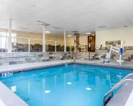 Comfort Inn & Suites Ballpark Area - Pools