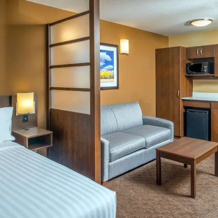 Microtel Inn & Suites by Wyndham Red Deer