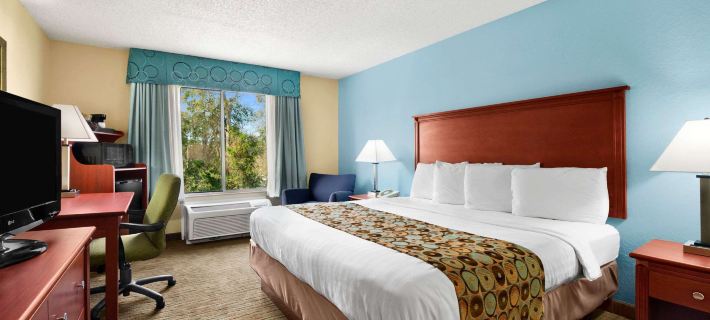 Baymont by Wyndham Gainesville I-75 Hotels in Gainesville