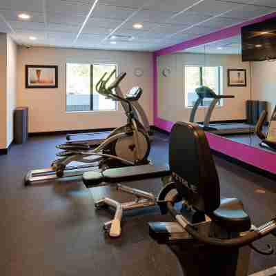 Best Western Plus Erie Inn & Suites Fitness & Recreational Facilities