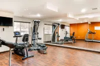 MainStay Suites Dubuque at Hwy 20 - Gym