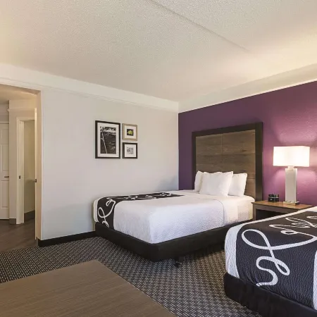 La Quinta Inn & Suites by Wyndham Dallas Plano West