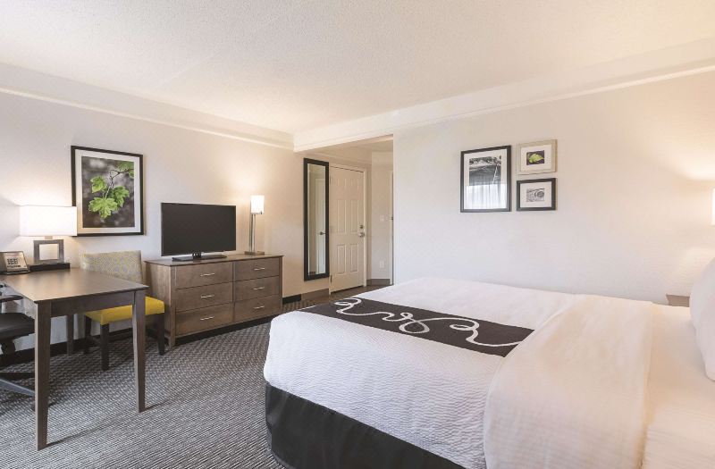 La Quinta Inn & Suites by Wyndham Dallas Plano West
