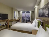 Hampton by Hilton Istanbul Atakoy Hotels near Bakirkoy