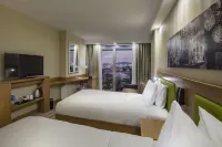 Hampton by Hilton Istanbul Atakoy - Tiny Houses