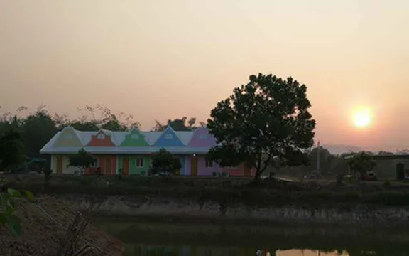 รูปภาพของE2S Armthong