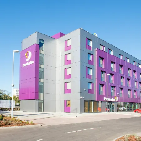 Premier Inn London Edmonton Отели рядом с достопримечательностью «Тоттенхэм»