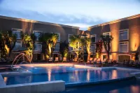 Plaza Camelinas Hotel - Pool