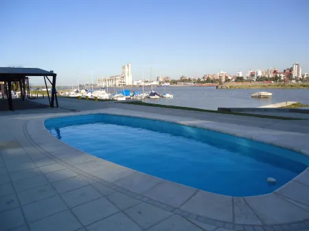 Puerto Amarras Hotel & Suites