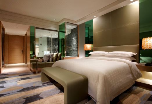 1. 쉐라톤 신주 호..