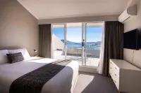 Horizons Lake Jindabyne Hotels in Jindabyne