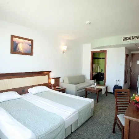 Lion Sunny Beach Hotel
