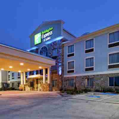 Holiday Inn Express & Suites Weatherford Hotel Exterior