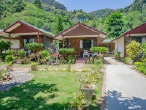 พีพีไนซ์บีชรีสอร์ท โรงแรมในเกาะพีพี