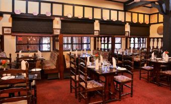 Cresta Churchill Hotel