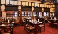 Cresta Churchill Hotel - breakfast