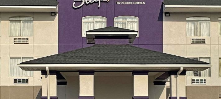 Days Inn & Suites by Wyndham Foley Hotels in Foley