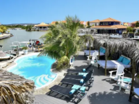 オーシャン ブリーズ ブティック ホテル & マリーナ クラレンダイクのホテル