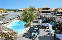 Ocean Breeze Boutique Hotel & Marina Отели в г. Кралендейк