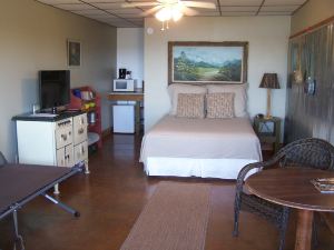 Pointe West Resort Motel