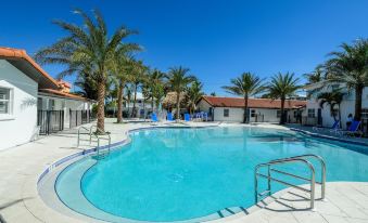 Siesta Key Beach Resort and Suites