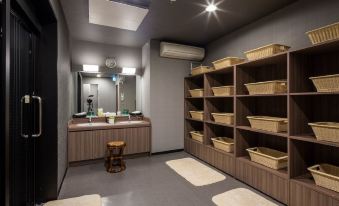 Hotel Route-Inn Tokyo Kamata - Housity