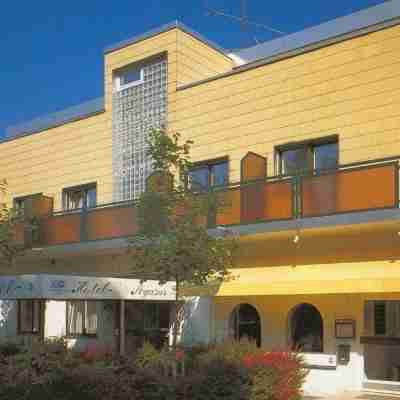 Hotel Pegasus Hotel Exterior