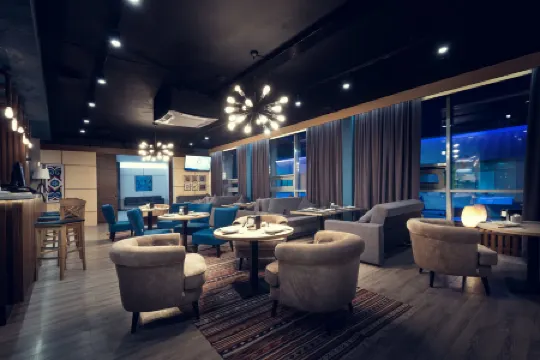 Отель AyKun Отели рядом с достопримечательностью «Назарбаев Центр»