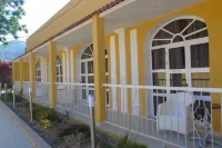 E El Cobre Hoteles cerca de Parque