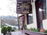 Xenonas Sta Tzakia Hotels in Karpenisi