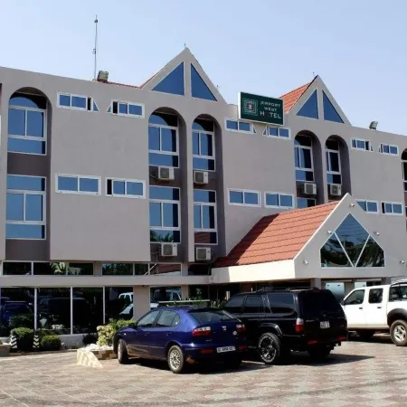 Airport West Hotel