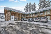 Blue Jay Lodge - parking