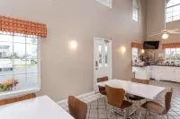 Super 8 by Wyndham Foley Hôtels à : Foley