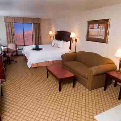 Hampton Inn & Suites Farmington Rooms