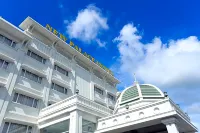 New Palace Hotel Hotels near Khu vui chơi trẻ em Thỏ Ngọc