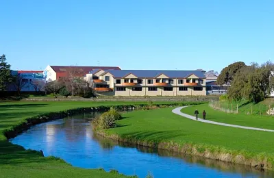 Waterfront Motel Hotels in der Nähe von Rotary Lookout