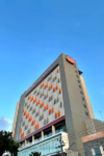 해리스 호텔 앤 컨벤션 구벵 수라바야  호텔