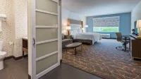 Holiday Inn Clarksville Northeast Hotels near Finish Line