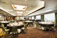Embassy Suites by Hilton Greensboro Airport - فطور
