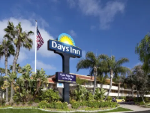 Days Inn by Wyndham San Diego Hotel Circle Hotels near San Diego International Airport