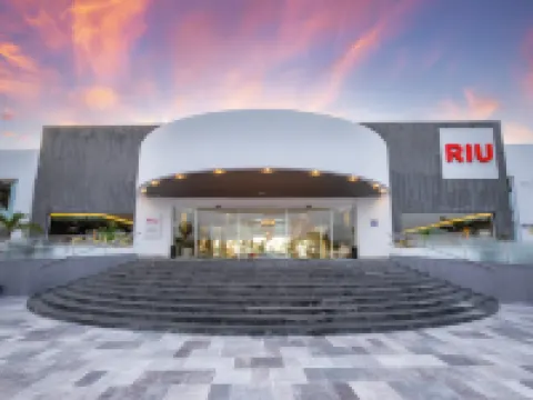 Hotel Riu Paraiso Lanzarote Hoteles en Lanzarote