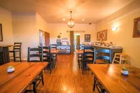 Pine Ridge Inn - Breakfast